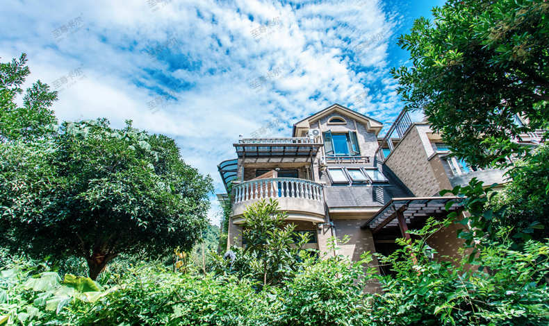 露臺雨棚用什么材料最好.jpg 露臺雨棚用什么材料最好.jpg