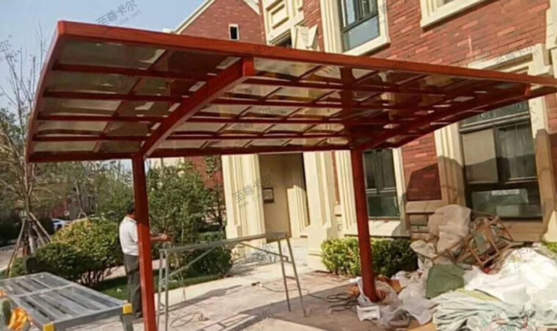 至尊卡爾耐力板鋁合金木紋轉印雨棚.jpg 至尊卡爾耐力板鋁合金木紋轉印雨棚.jpg