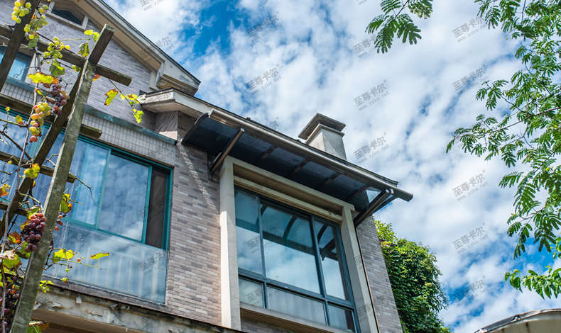 遮陽(yáng)棚價(jià)格廠家透露.jpg 遮陽(yáng)棚價(jià)格廠家透露.jpg