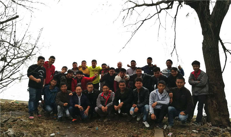 上海安裝團隊銷售團隊聯(lián)合舉辦戶外燒烤活動