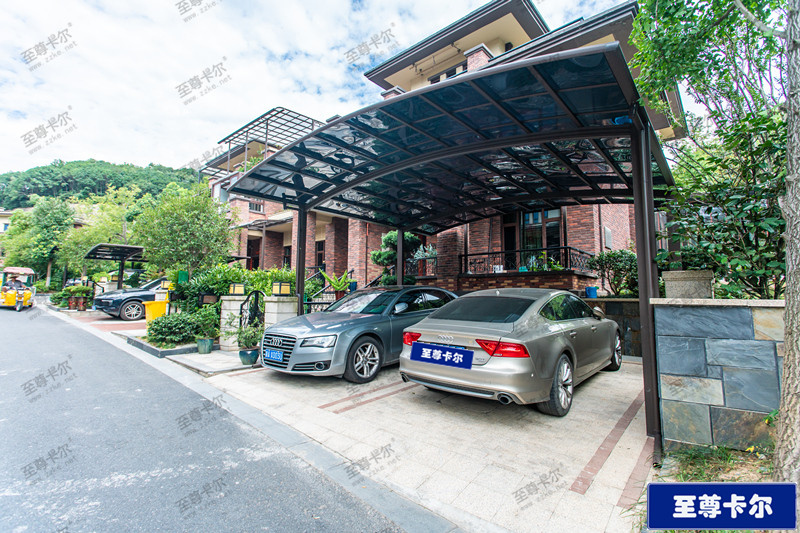 現代車棚廠家搭建汽車棚統一使用這種材質