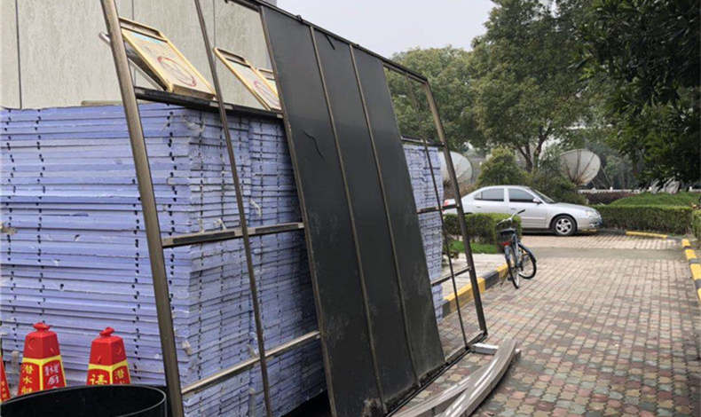 做雨棚，本來1、2萬就能搞定，你卻前前后后花了七、八萬