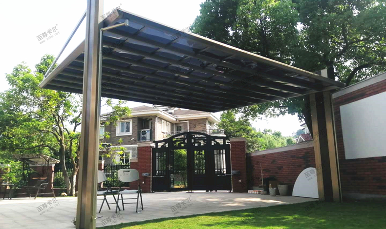 要安裝車棚了，你了解過這種耐力板車棚嗎？