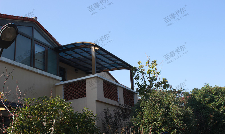 還不知道陽(yáng)臺(tái)搭雨棚多少錢？雨棚廠家來(lái)解答雨棚價(jià)格！