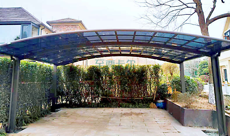 防暴盾牌、防彈玻璃與耐力板雨棚，你知道它們有什么聯系嗎？