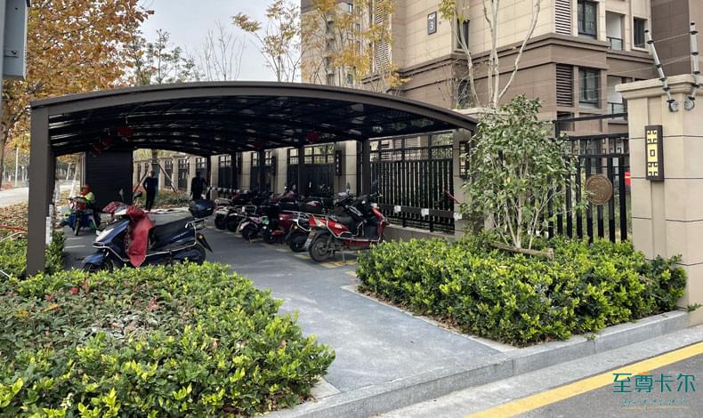 自行車棚生產(chǎn)廠家怎么選？自行車車棚圖片大全？